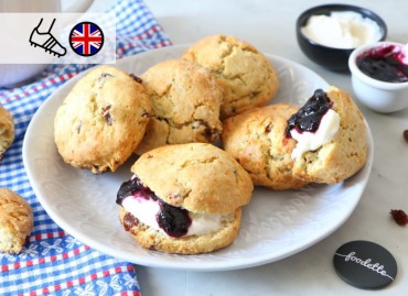 English scones, sour cream &amp; blueberry jam